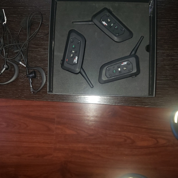 MAXQUALL PROFESSIONAL WATERPROOF IPX 7 LISTEN TO MP3/PHONE/GPS - Picture 5 of 5